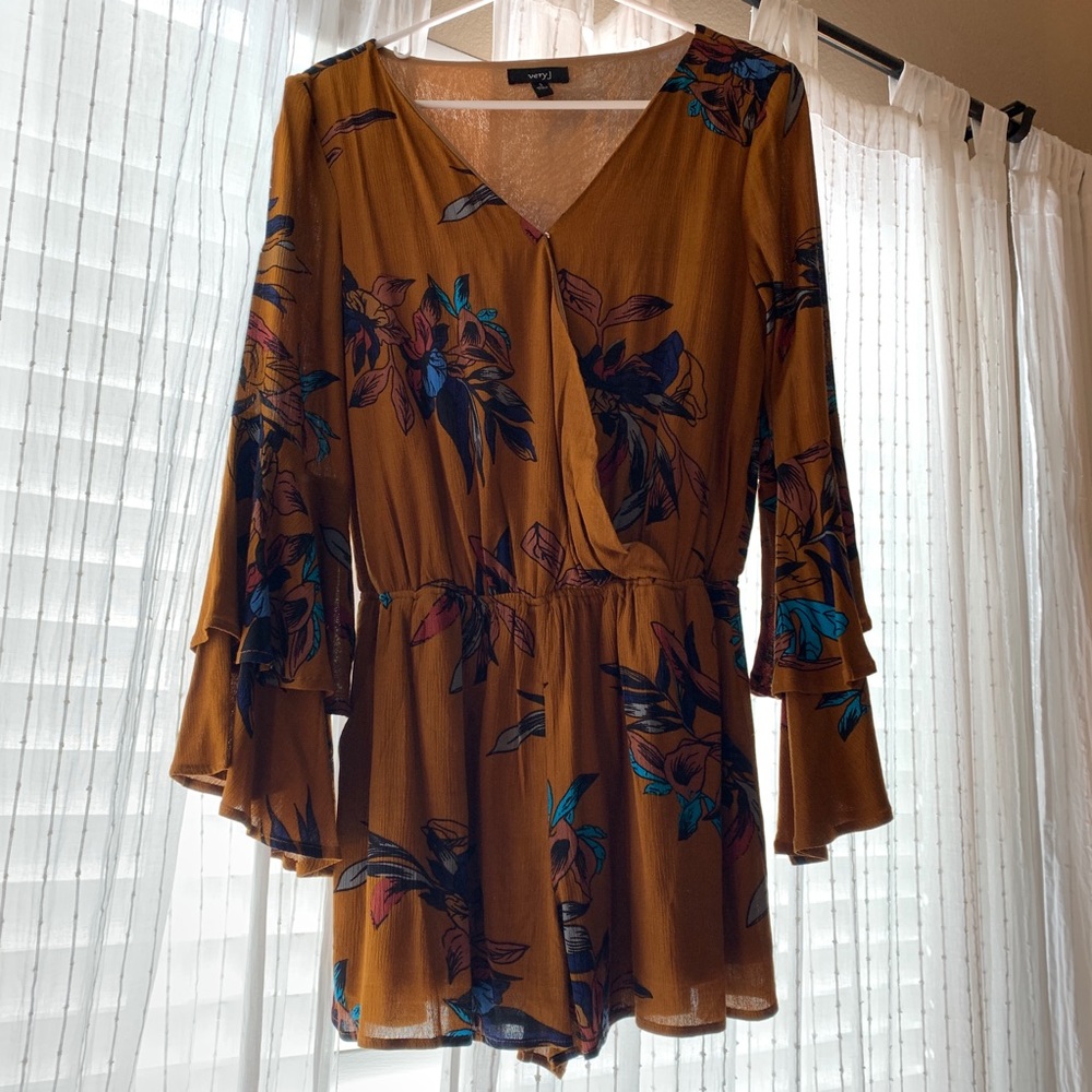 Long sleeve romper